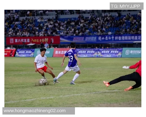 足球明星风采尽显帅气瞬间视频集锦带你领略绿茵场上的魅力与激情