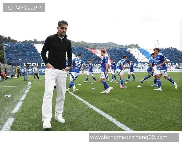 足球明星时尚穿搭解析如何在球场外展现个人魅力与风格 足球明星时尚穿搭解析如何在球场外展现个人魅力与风格